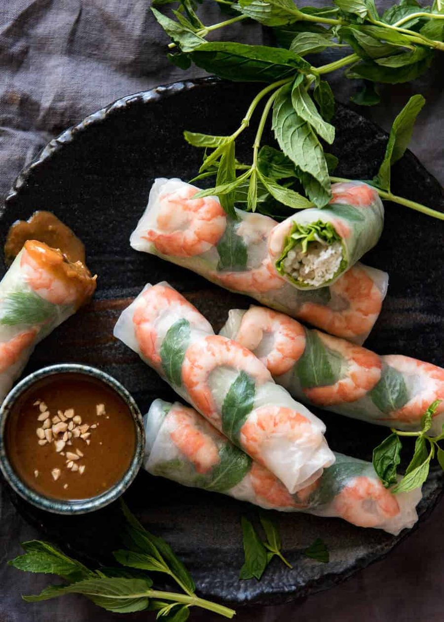 Jam packed with fresh, bright flavours, learn how to make Vietnamese Rice Paper Rolls with an easy to follow video tutorial and step by step photos. Served with an addictive Vietnamese Peanut Dipping Sauce! dev.recipetineats.com