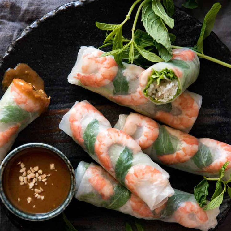 Jam packed with fresh, bright flavours, learn how to make Vietnamese Rice Paper Rolls with an easy to follow video tutorial and step by step photos. Served with an addictive Vietnamese Peanut Dipping Sauce! dev.recipetineats.com
