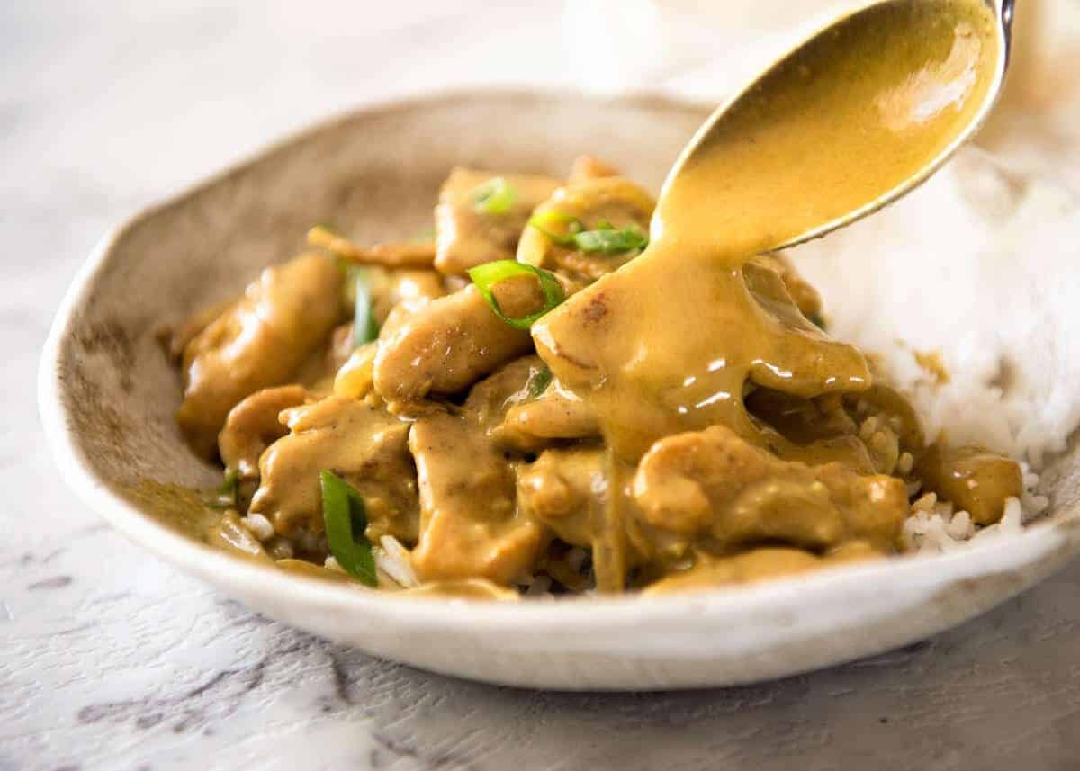 Chinese Satay Chicken Stir Fry - This is the Chinese takeout version of satay! Chicken stir fried in a satay sauce, this is made from scratch and tastes incredible. And easy! dev.recipetineats.com