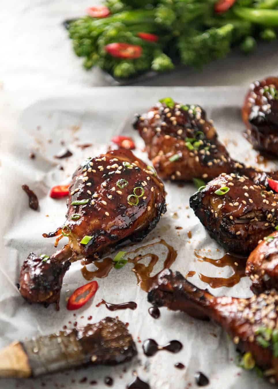 Sticky Chicken Drumsticks in Chinese Plum Sauce - Just a handful of ingredients, 5 minutes prep and awesome stickiness! dev.recipetineats.com