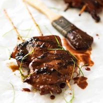 Chinese Chicken (Char Siu) is the chicken version of the wildly popular Chinese BBQ Pork. The smell when this is cooking is outrageous! recipetineats.com