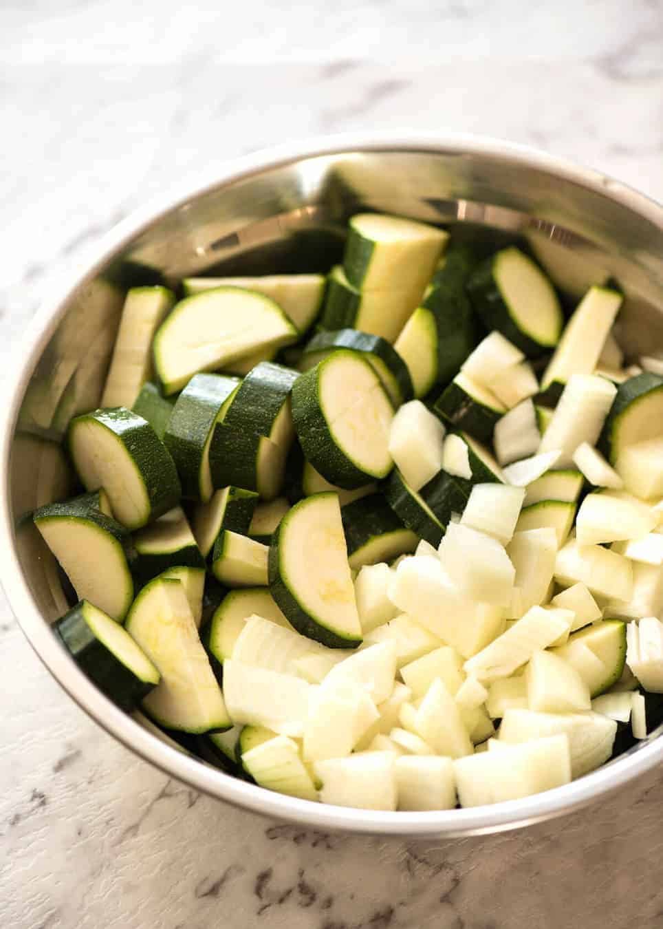 Silky, thick, Healthy Creamy Zucchini Soup. Perfect for dunking in hot crusty bread! dev.recipetineats.com
