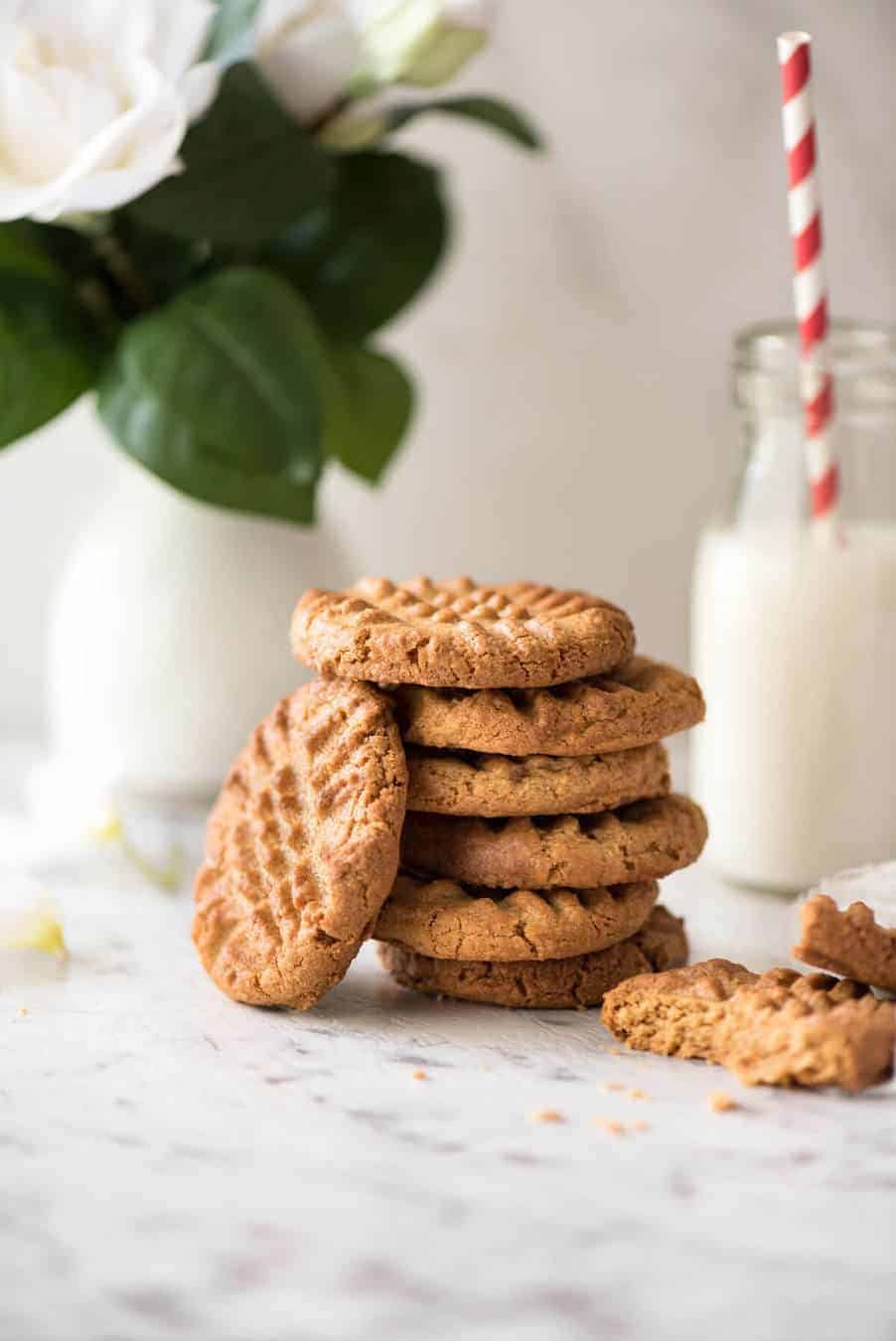 The World's Best Easy Peanut Butter Cookies are SOFT and CHEWY. Peanut butter, brown sugar and egg is all you need! dev.recipetineats.com