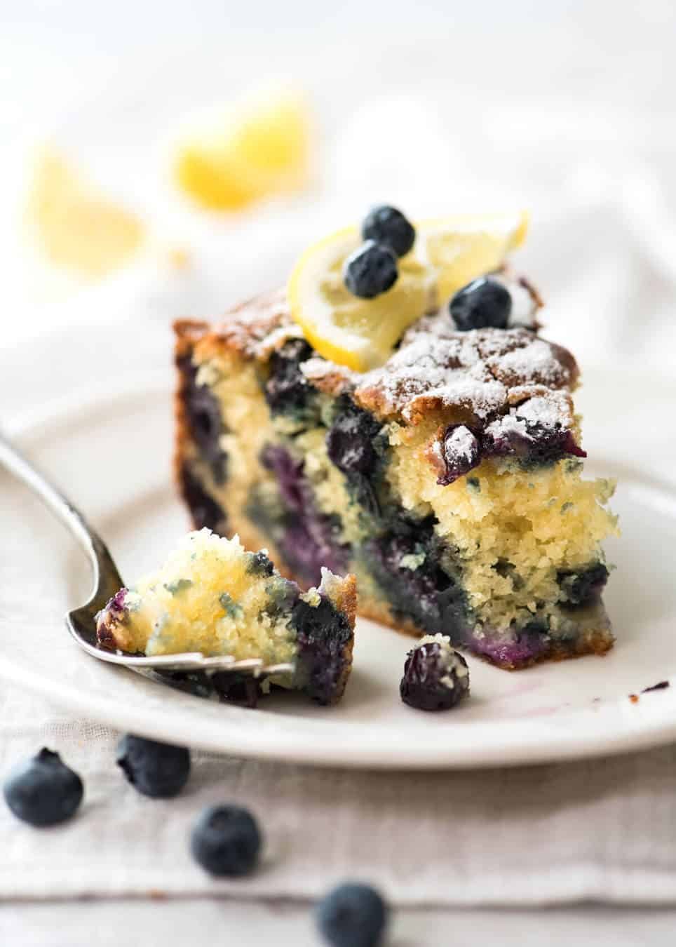 A lovely Blueberry Lemon Yoghurt Cake that's incredibly moist and astonishingly quick to make. dev.recipetineats.com