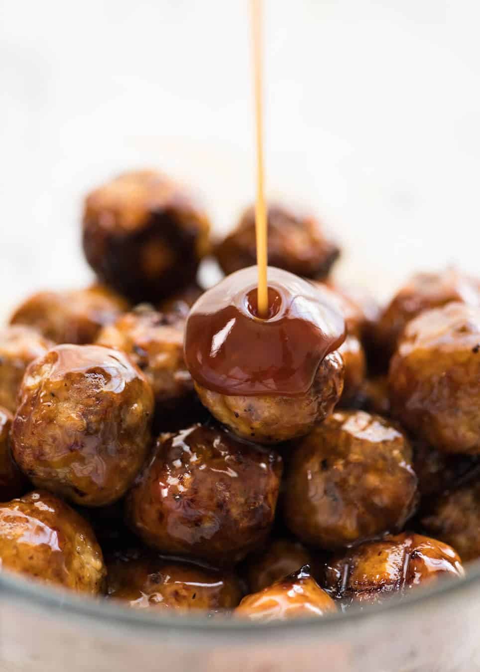 Sweet and Sour Sauce for Cocktail Meatballs dev.recipetineats.com
