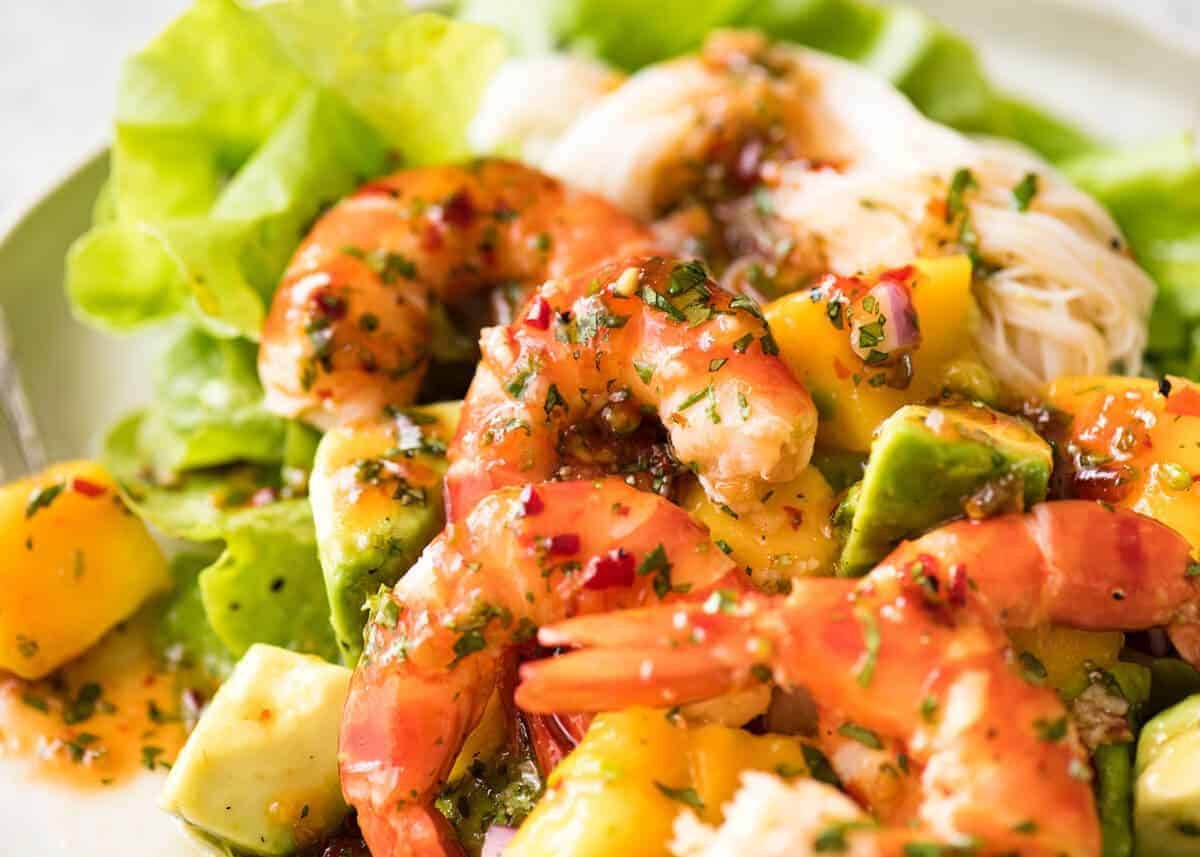This Prawn, Mango and Avocado Salad with Noodles is perfect for balmy summer days. Great no cook meal! dev.recipetineats.com