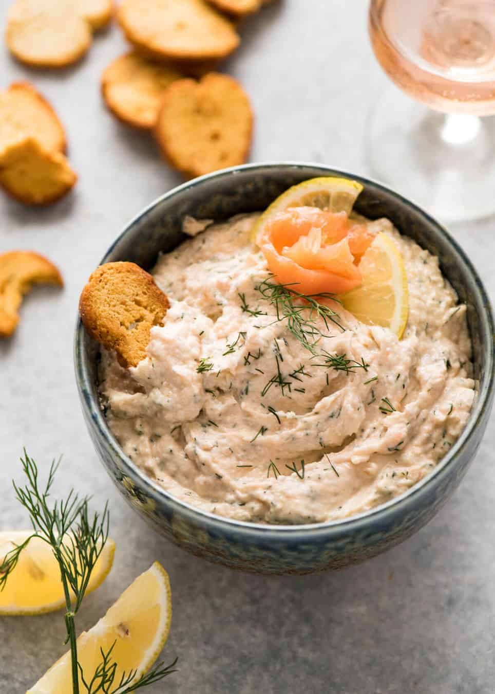 You'll never buy a Smoked Salmon Dip with flavour this good! dev.recipetineats.com