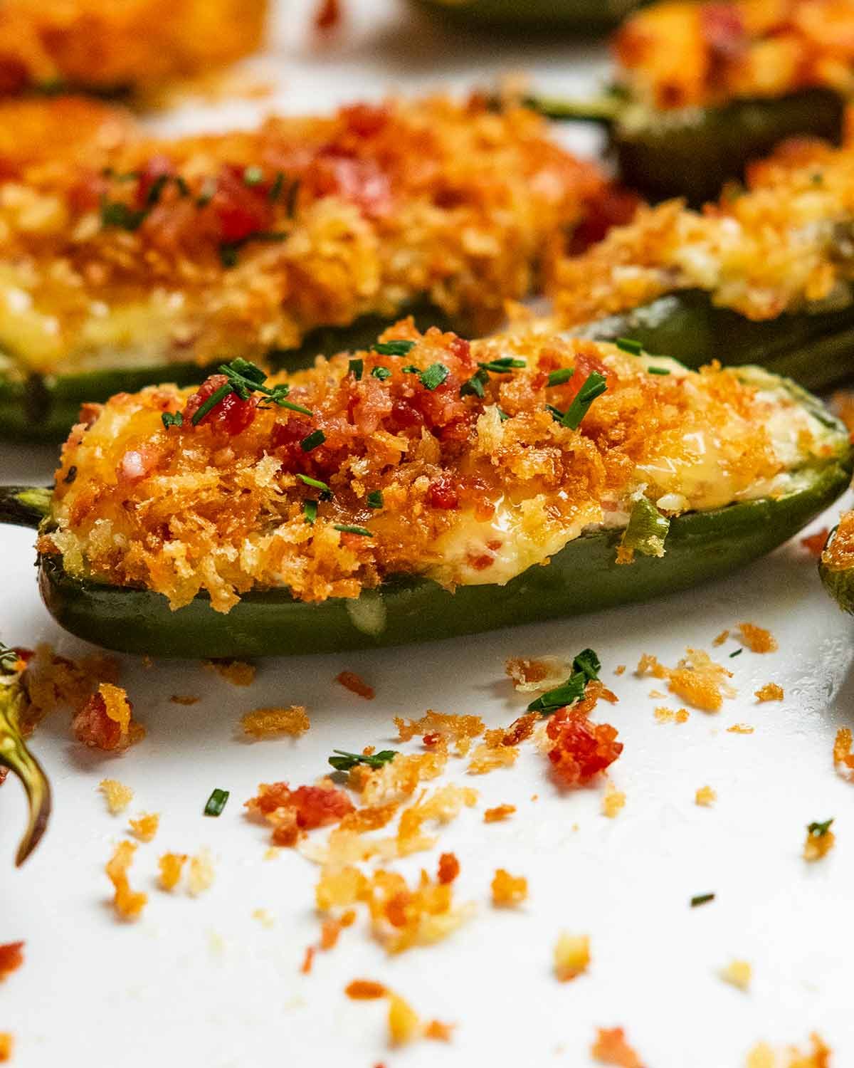 Close up photo of Jalape&ntilde;o poppers