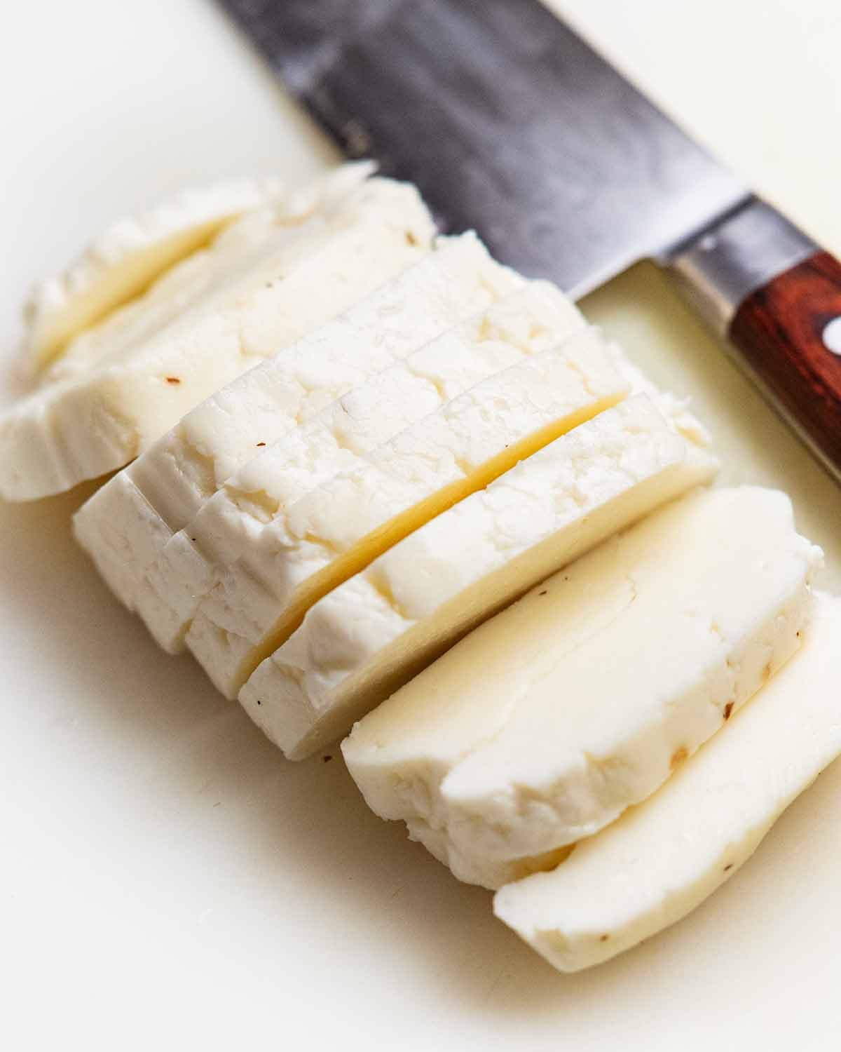 Halloumi slices